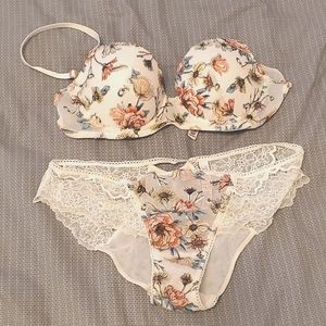 Dream Angels White Floral Lace Set